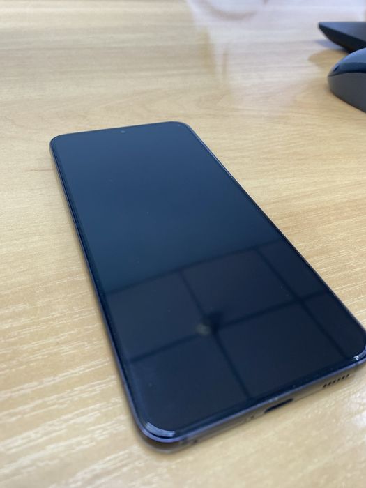 Samsung Galaxy S22 8/256GB  стан нового