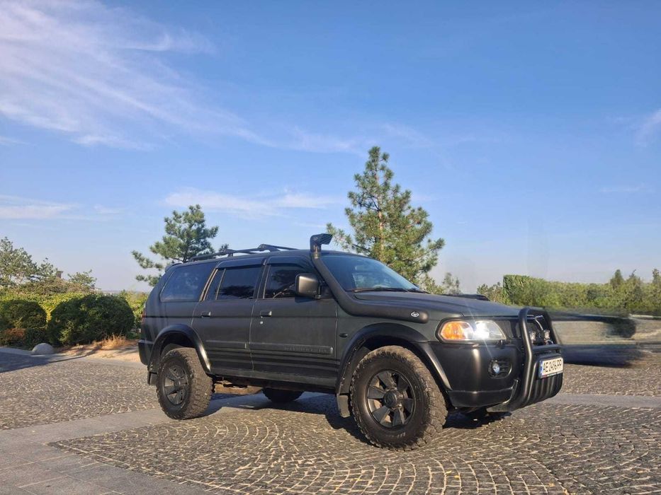 Mitsubishi Pajero Sport 2004