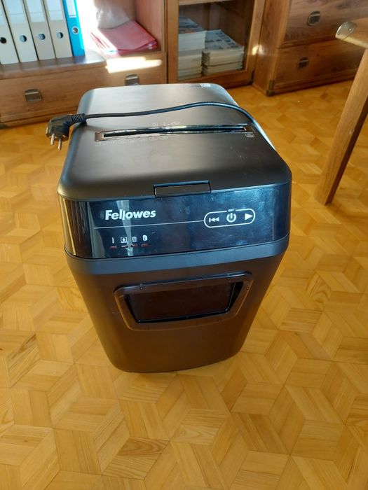 Niszczarka FELLOWES 200C