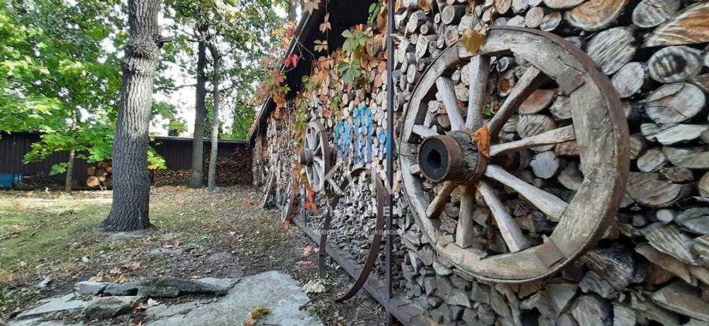 Продаж Будинок у лісі біля Києва — газ, каналізація, готовий для життя