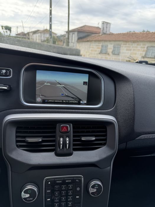 Volvo v4 cross country 2015