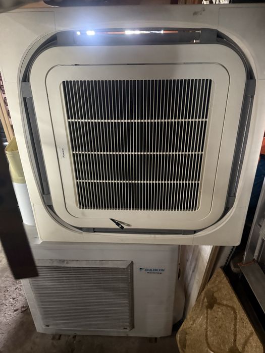 Klimatyzacja kasetonowa Daikin 5kw