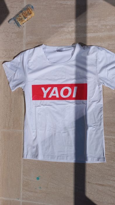 Anime camilosas T-shirts
