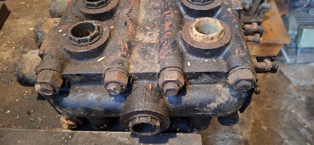 Rozdzielacz hydrauliczny 5 sekcji Koparka ostrówek jcb cat nowy