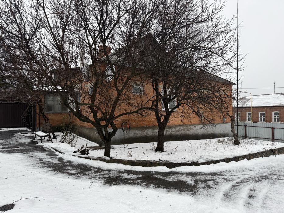 Продам будинок в центрі Богодухова