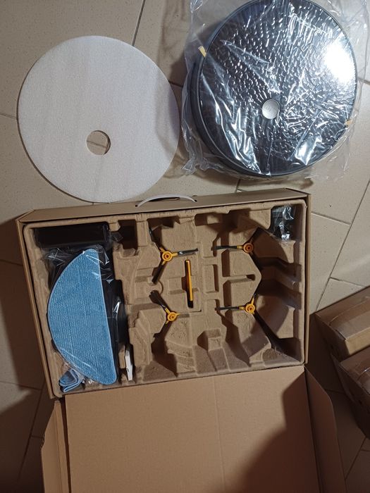 Робот пылесос Liektroux C30B