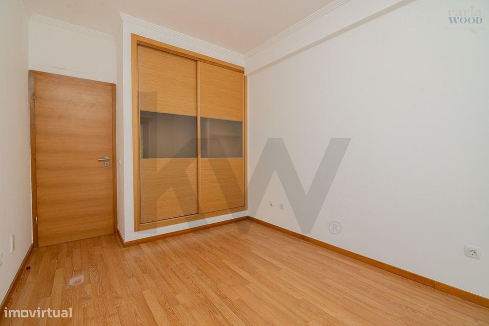 Um fantástico apartamento t2 de rés do chão, com terraço e logradouro