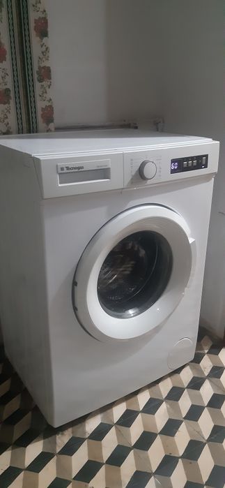 Máquina de lavar roupa empecabel
