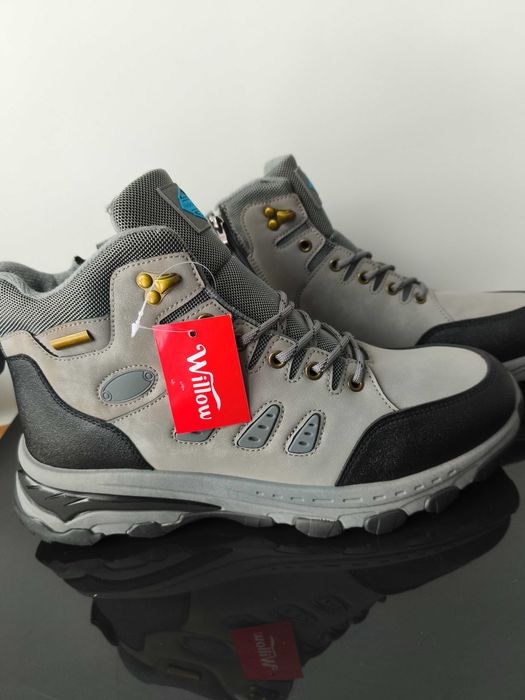 Wyprzedaż Męskie szare buty zimowe ocieplane  za kostkę 44