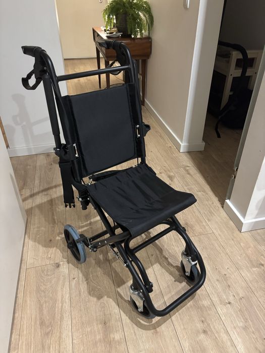 Cadeira de transporte como nova ( usada 1x)