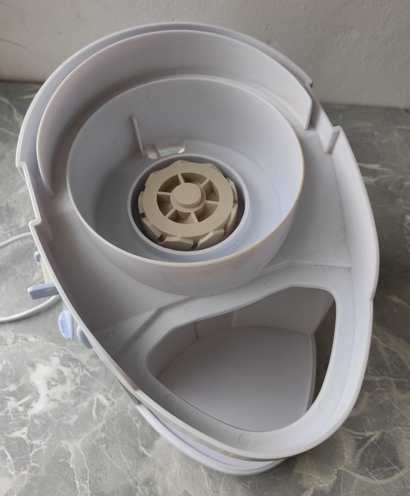 Продам соковыжималка центробежная Crystal Europlus CR-301

 350w