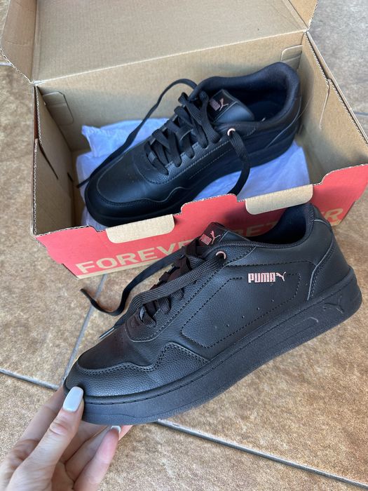 Продам нову сумку і нові кросівки Puma