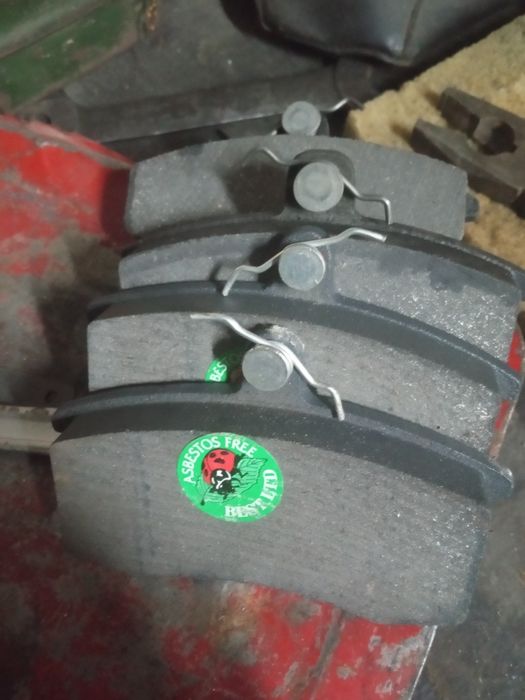 Продам тормозные колодки на ваз