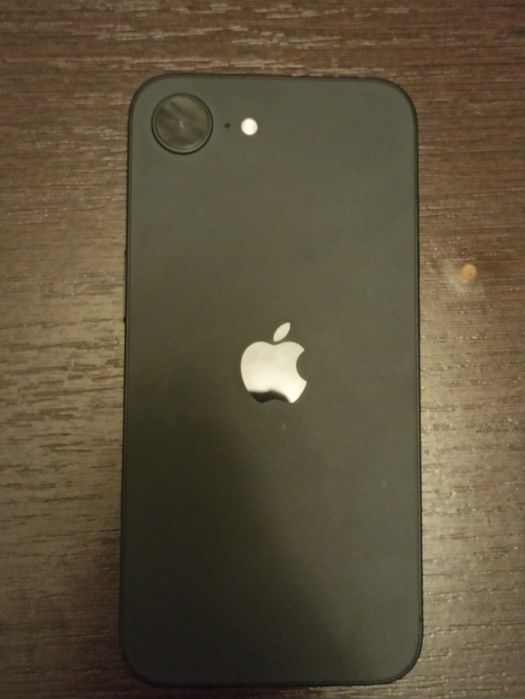 IPhone 16 E Black edition 128GB