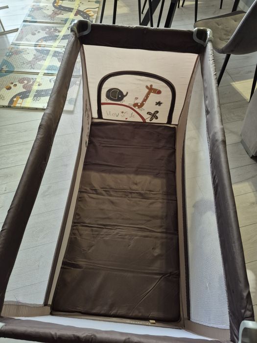 Łóżeczko turystyczne