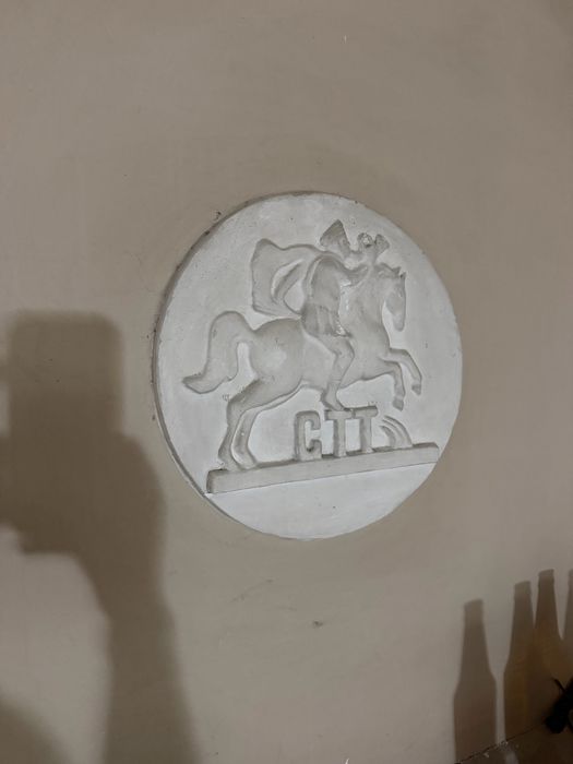 Simbolo antigo CTT- medalhão arquitetónico original