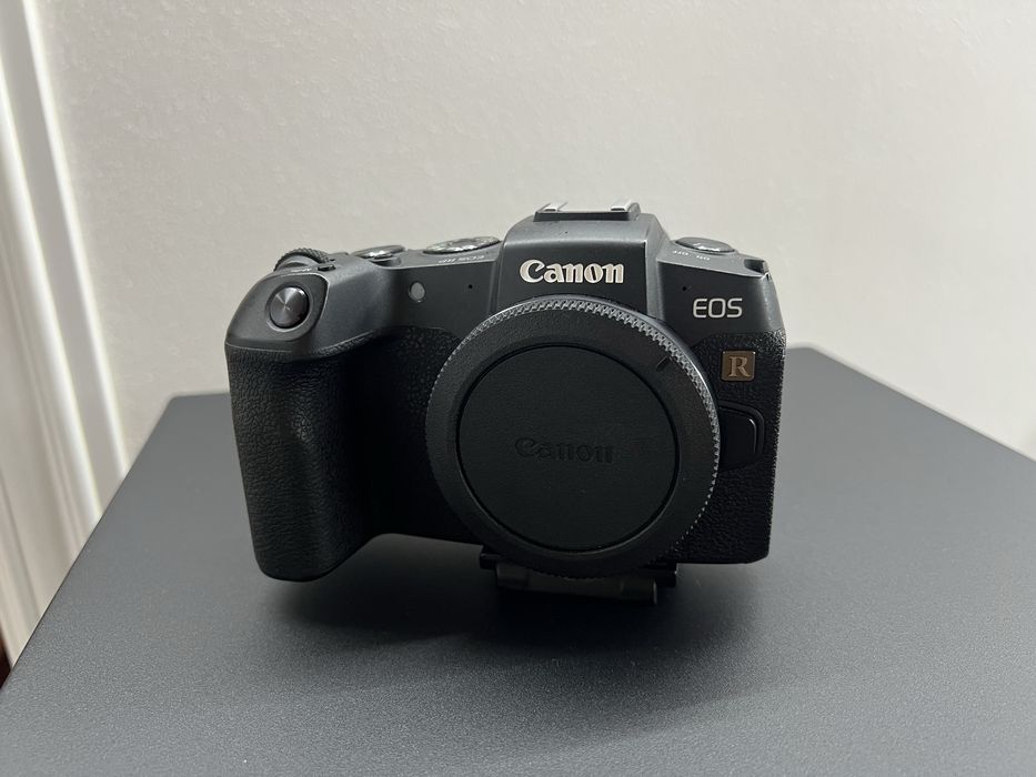 Canon RP + 2 Baterias