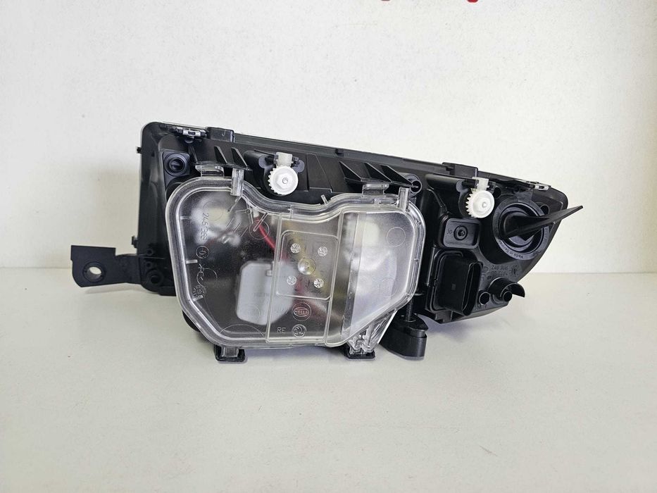 Ótica lado direito Skoda Fabia I | 127980