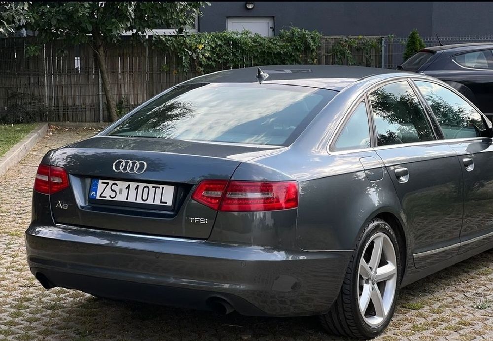 Audi A6 C6 2,0 бензин 2010 год