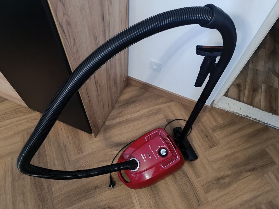 Odkurzacz Bosch BGB38RD2