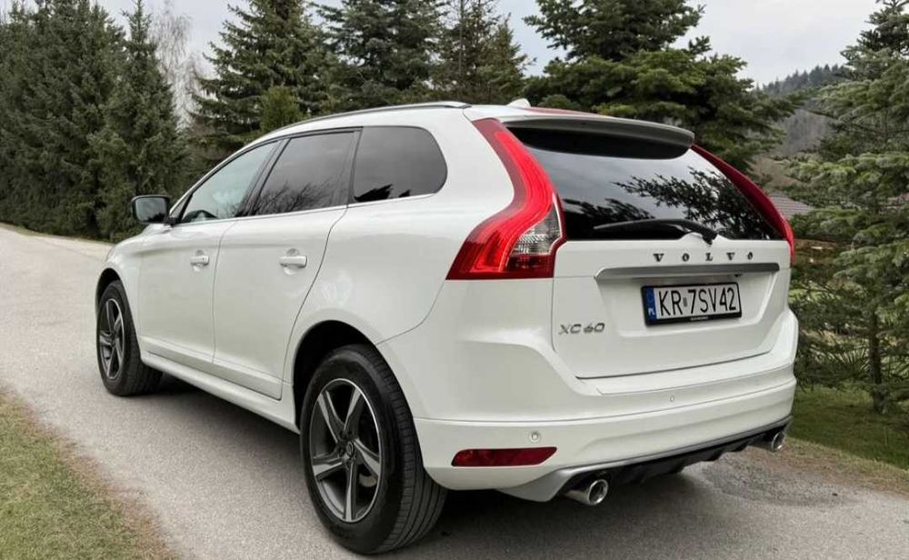 Продам Volvo XC60 2012 року 2.4 дизель