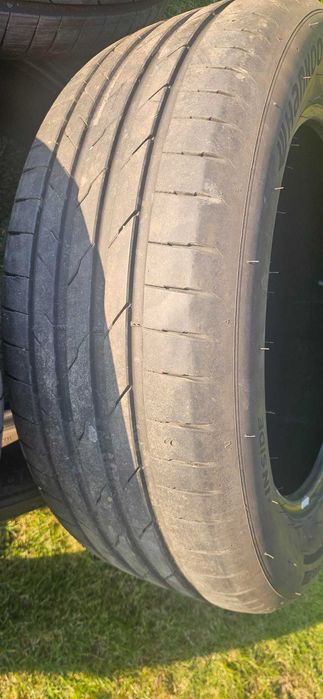 Opony Hankook 4szt, letnie.  Prawie nowe 235x55x18