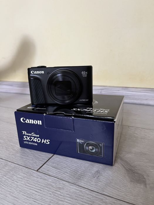 Компактний фотоапарат Canon PowerShot SX740 HS Black