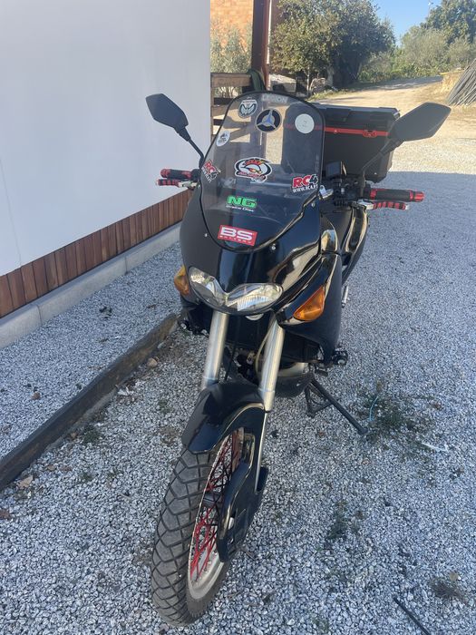 Vendo ou troco aprilia pegaso 650