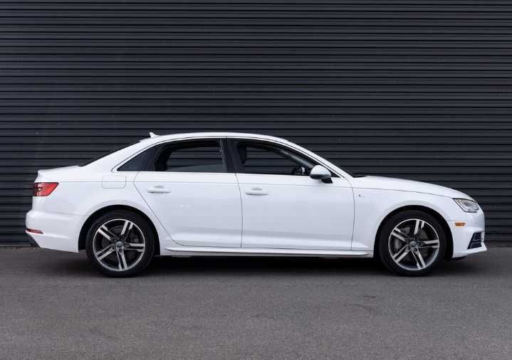 Audi A4 2.0T quattro 2017