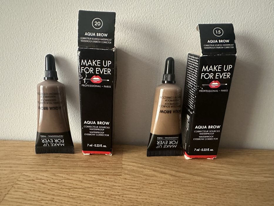 Korektor do brwi MAKE UP FOR EVER