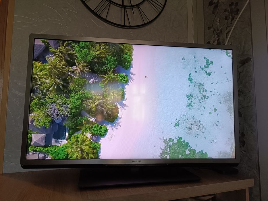 Телевизор PHILIPS
