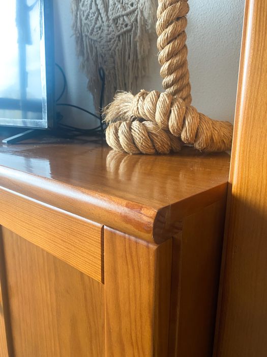 Móvel sala em madeira pinho