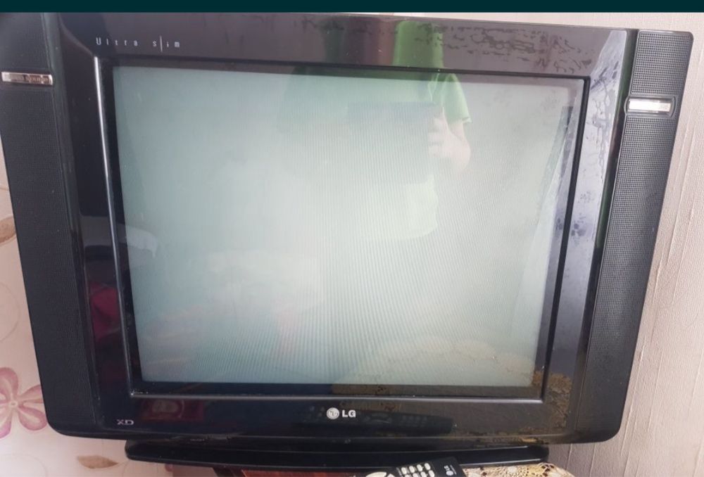Телевізор телевизор LG 2010