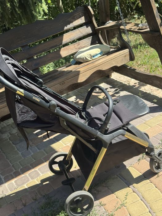 Коляска прогулянкова Carrello Cross, стан нової