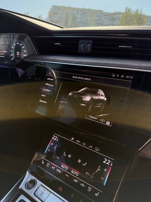 Audi e-tron 2021 VIN WA1LAAGE0NB005285 фото оголошення 7 з 16