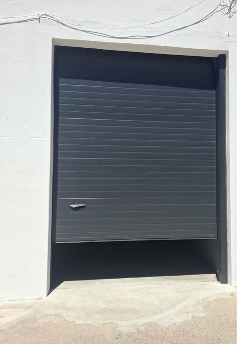Alugo Armazém 90m2