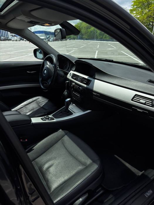 BMW E90 2010 Restyling