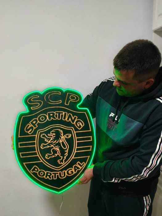 Quadros em Madeira com Iluminação Neon LED | Equipas de Futebol
