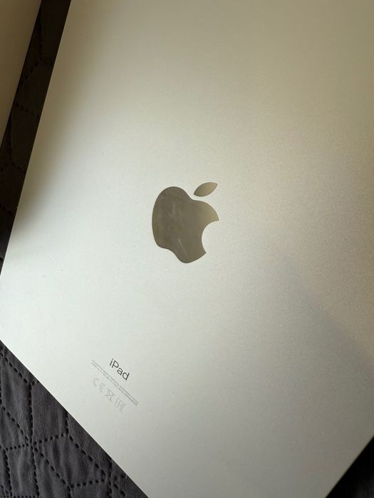 iPad 10 geração - 64GB