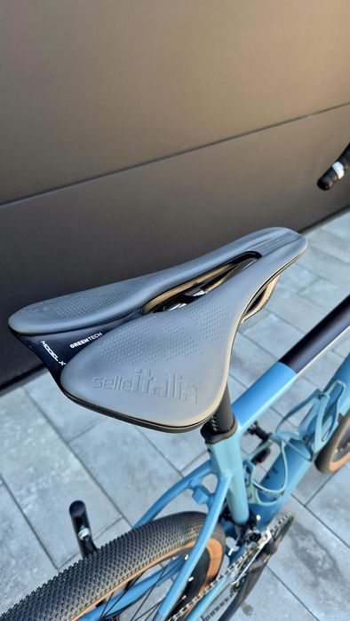 Cube Nuroad Race M:56