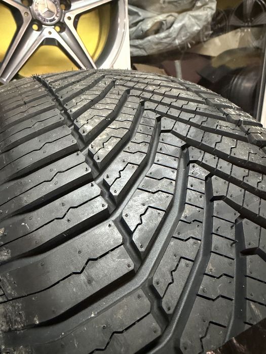Opony Wielosezon 225/55R17 101W XL APlus AS909 | 2024 | Nowe