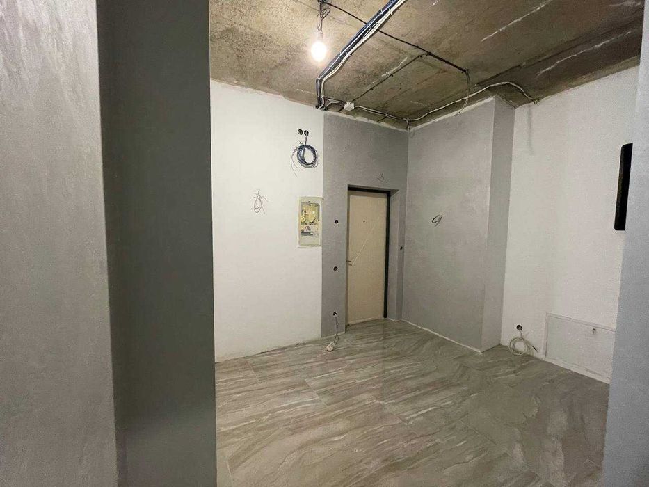 Продам  квартиру з ТЕРАСОЮ в новобудові поруч ЦЕНТРУ