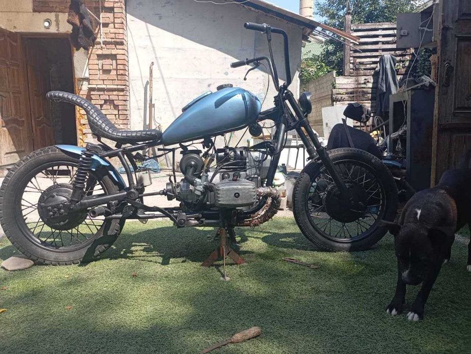 Мотоцикл  Днепр.