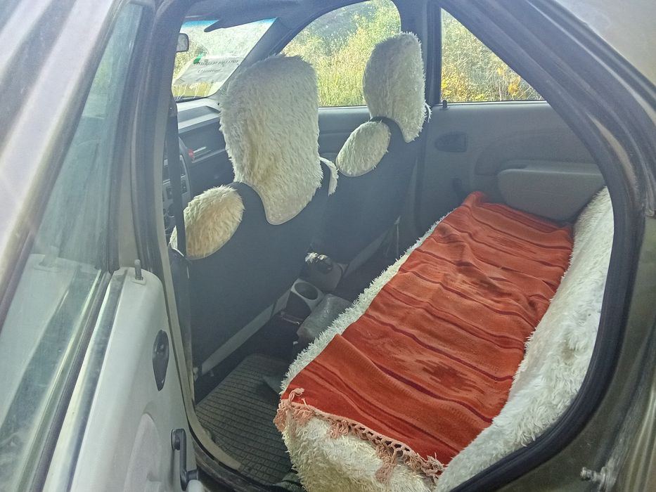 Продам авто Dacia Logan 2009 1.4 газ бензин