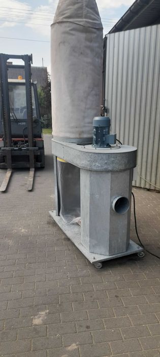 Odciąg  trocin  BUSSER 2,2 KW.