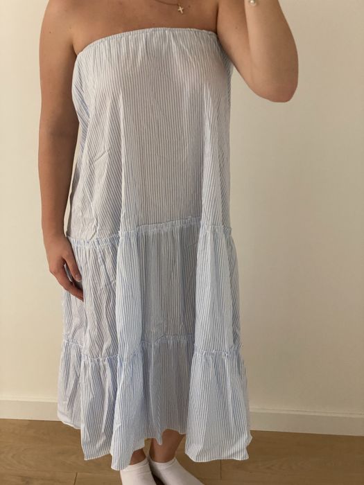 Розпродаю одяг костюм і пляжна сукня-плаття