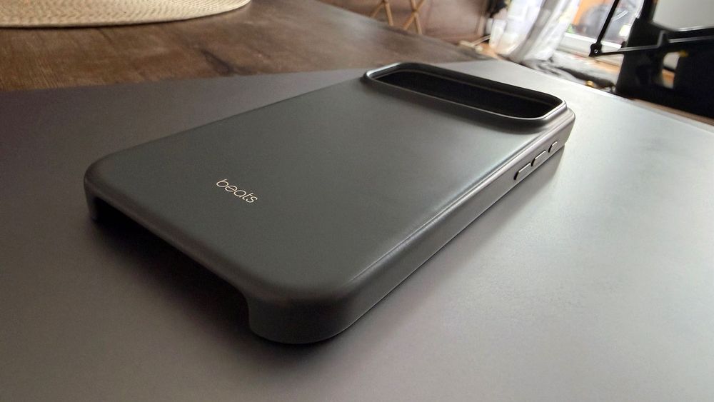 Etui BEATS zgodne z MagSafe do iPhone 17 Pro MAX