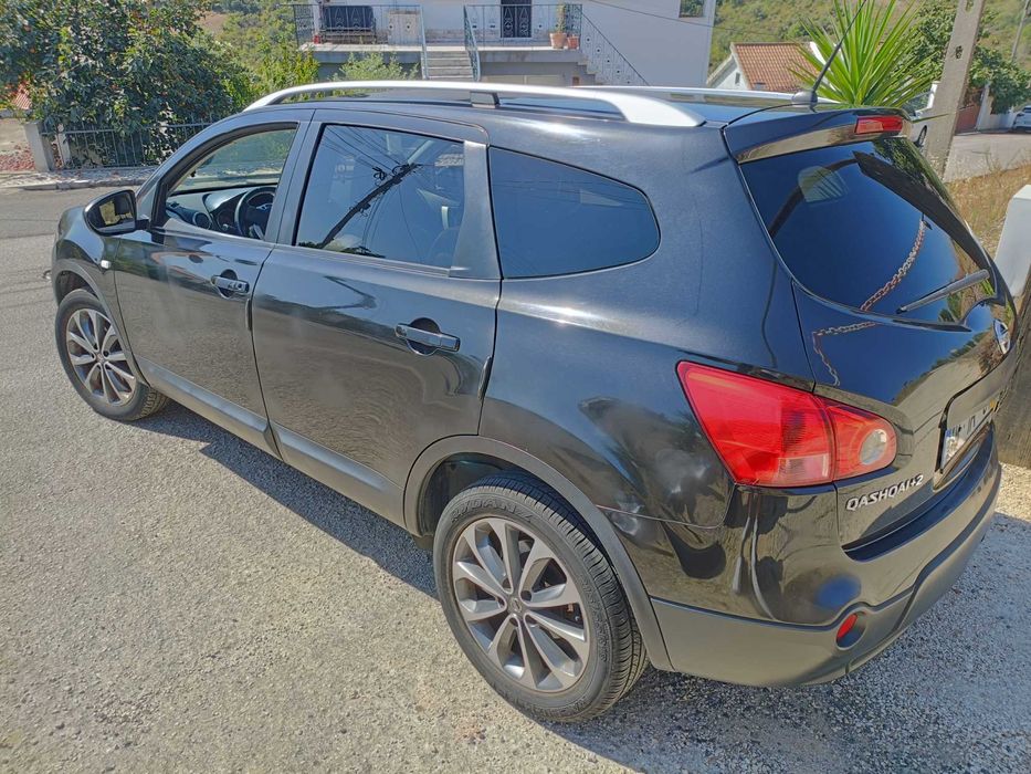 Nissan Qashqai+2