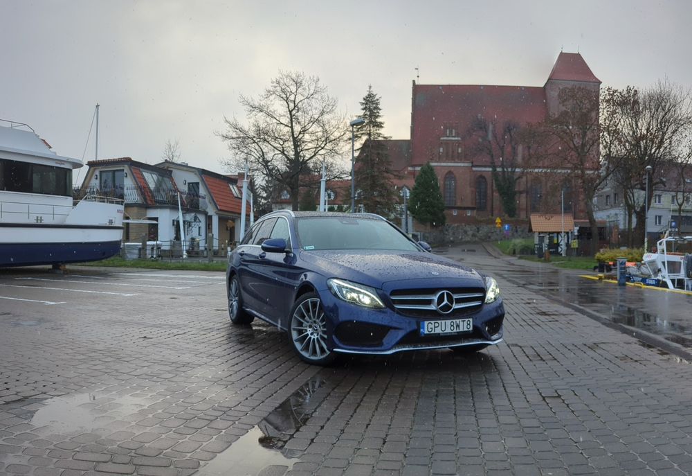 Mercedes-Benz C 200 4-Matic 9G-TRONIC AMG pakiet Polski salon