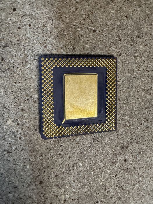 Ретро Процесор AMD-K5 PR100ABQ